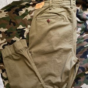 Hollister Jogger Pants (NEW)